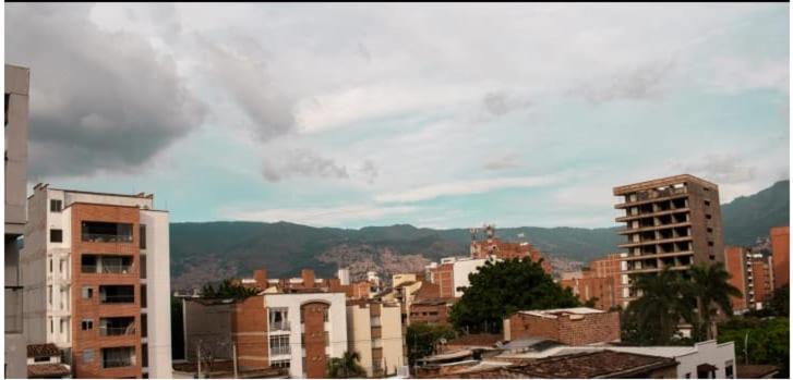 Apartment Luareles-san Joaquin-balcon Medellin